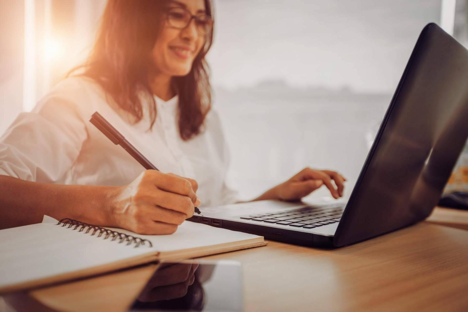 Fanelostryqo-Plattform für flexible Online-Kurse und individuelle Sessions